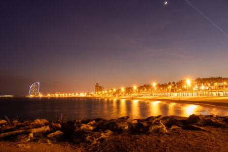 Barcelona Strand Nacht Skyline