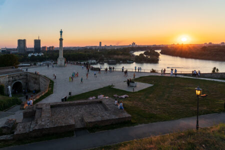 Belgrad Sonnenuntergang Skyline 4