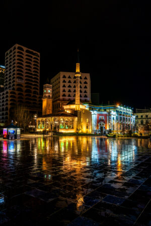 Tirana Skanderbeg Square Moschee Nacht