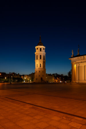 Vilnius Nacht Kirche 2